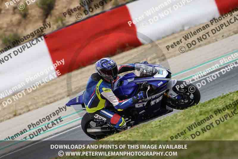 cadwell no limits trackday;cadwell park;cadwell park photographs;cadwell trackday photographs;enduro digital images;event digital images;eventdigitalimages;navarra;no limits trackdays;peter wileman photography;racing digital images;trackday digital images;trackday photos